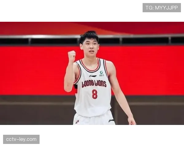 广东宏远提前飞赴乌鲁木齐，适应高原客场环境